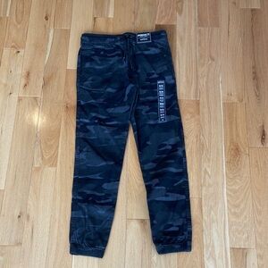 Arsenic youth camo pants size 10/12 new with tags